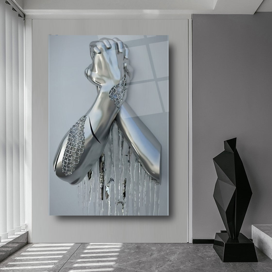 Art mural en verre avec mains en métal