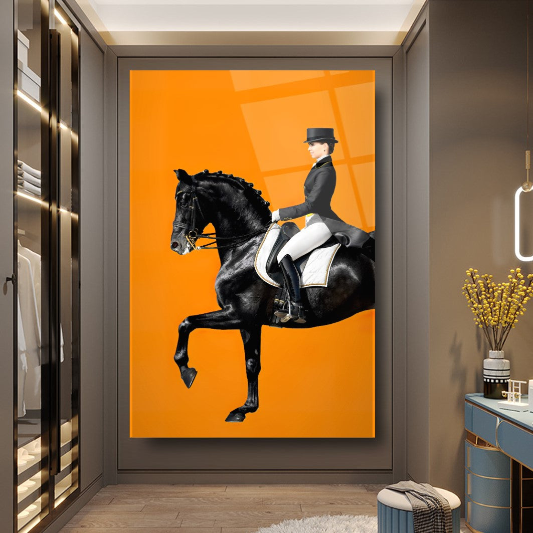 Décoration murale en verre représentant une femme chevauchant un cheval