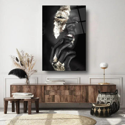 Woman in Gold Glass Wall Art - LUXARTDECO