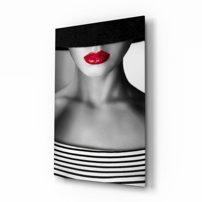 Donna dalle Labbra Rosse Quadro in Vetro Temperato