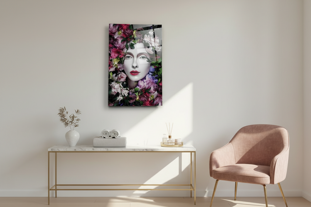 Femme à la couronne de fleurs Tableau mural en verre