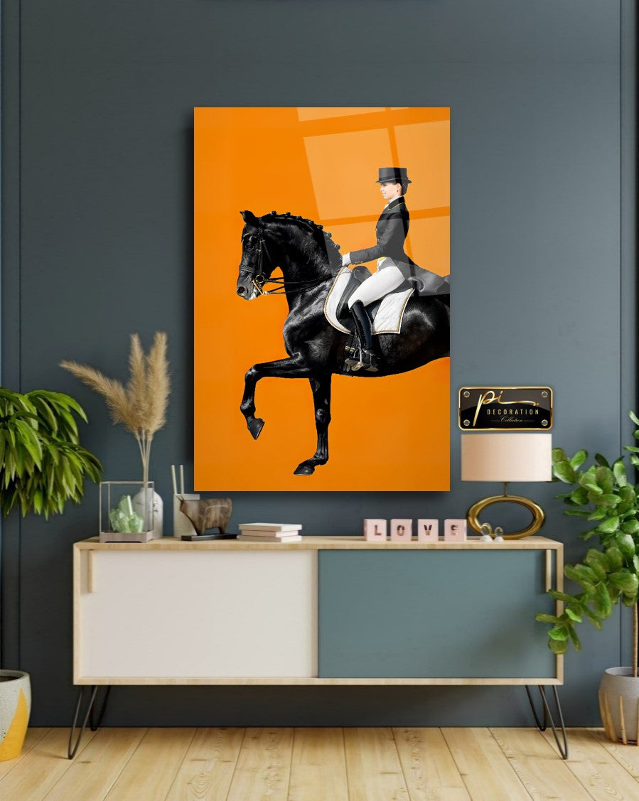 Décoration murale en verre représentant une femme chevauchant un cheval