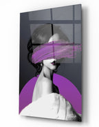 Décoration murale en verre violet représentant une femme